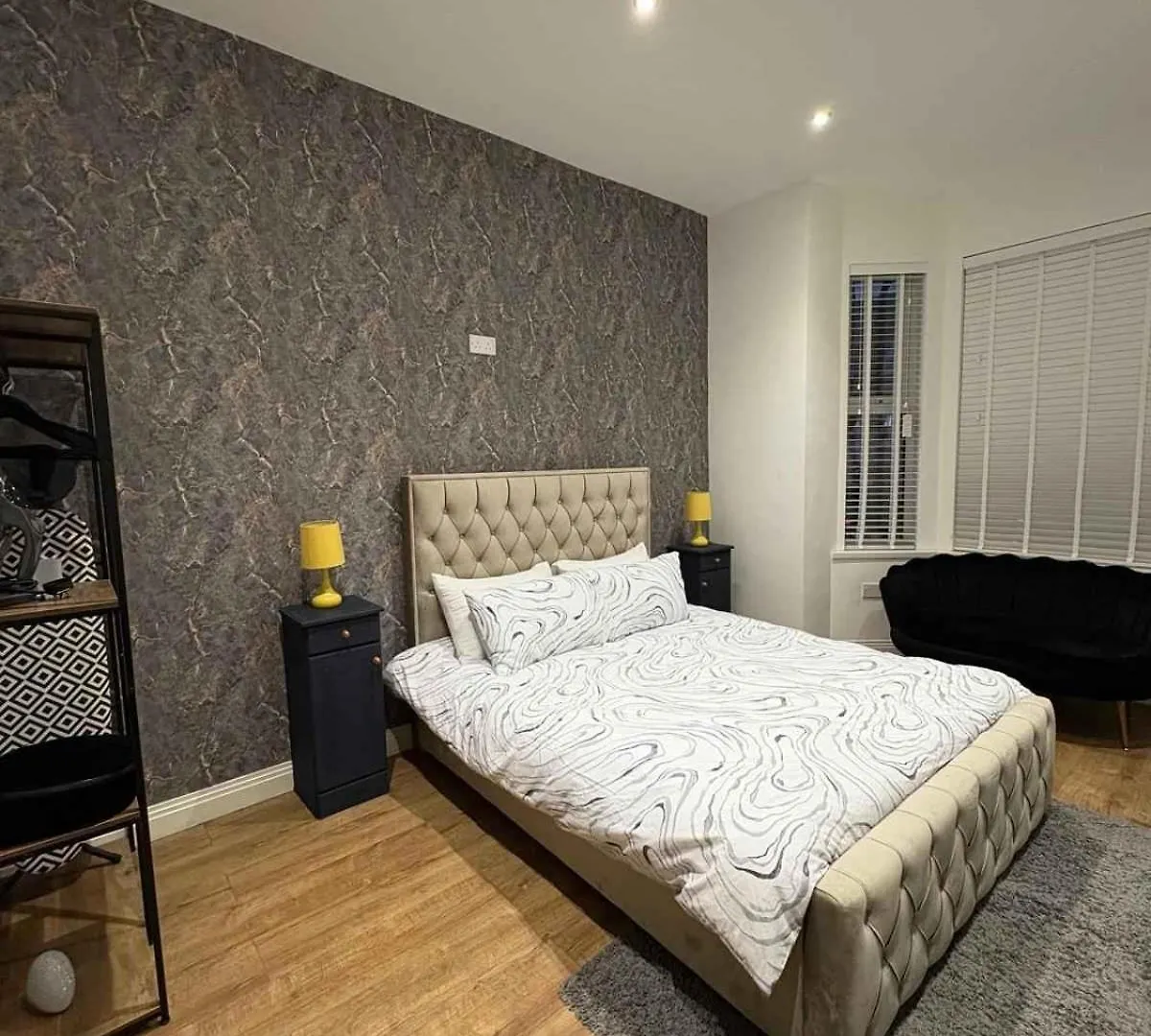 London-Themed Stylish Apartment , Near City Centre Nottingham